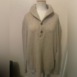 J Crew Men’s %100 Lambwool sweater
